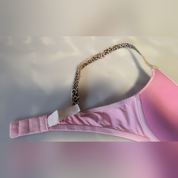 Set of 2 PINK Victoria’s Secret Wear Everywhere Maroon & Pink Push Up Bras. 32B - Picture 14 of 14